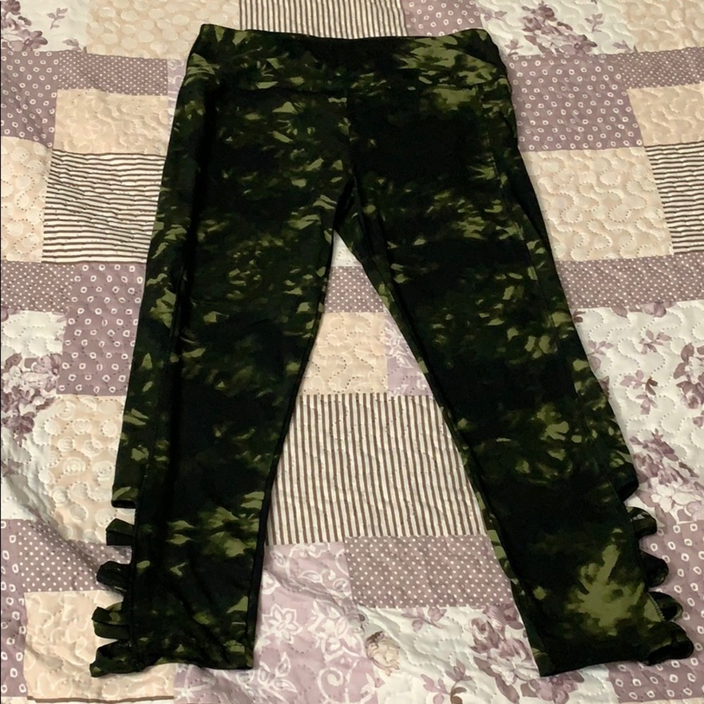 CAMO  print leggings cropped